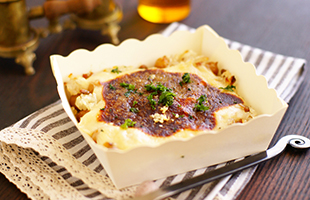 2 豚ひき肉といろいろ豆のピラフ　ダブルソースドリア